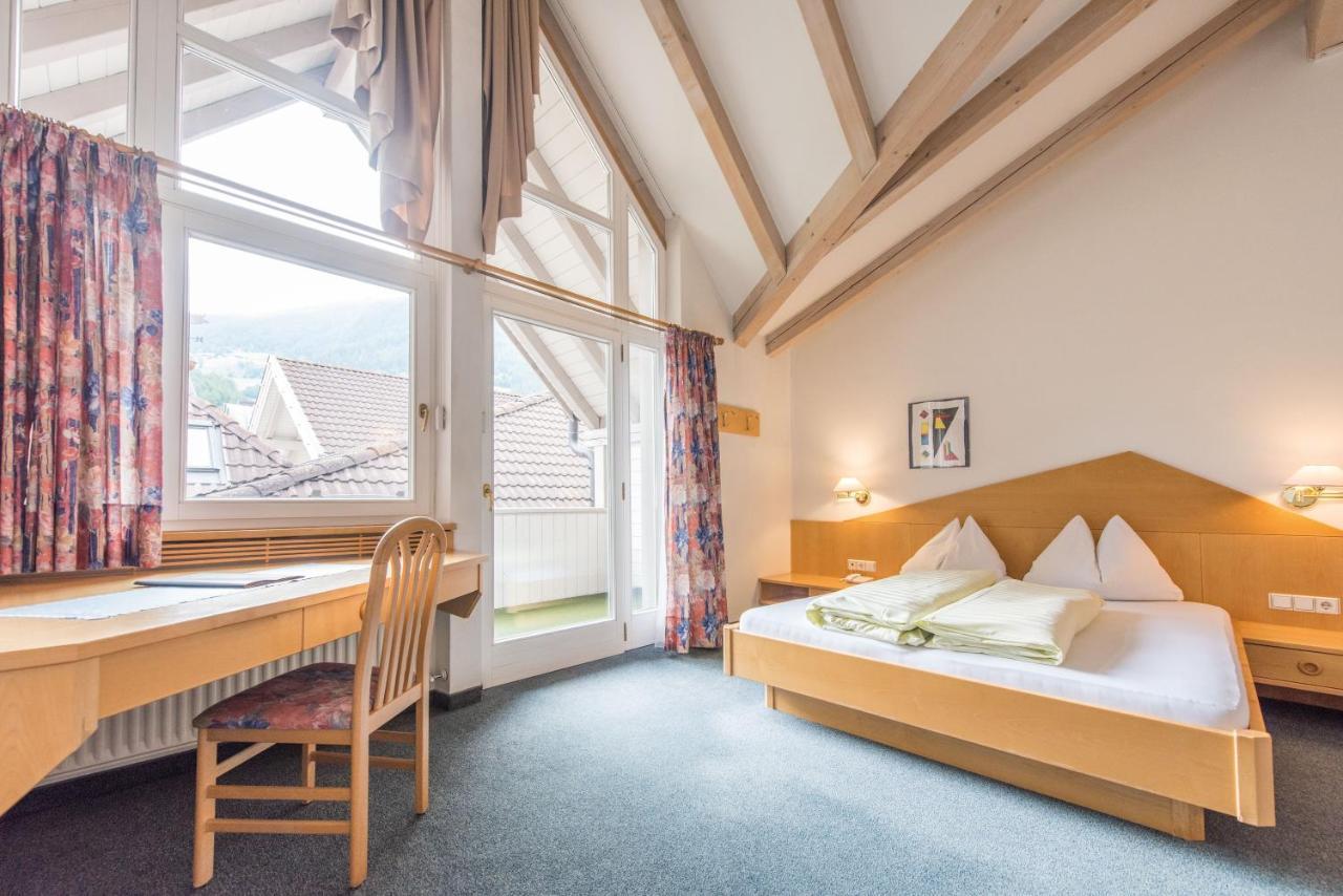 Hotel Fronza - Your Hike & Mountain Home Lutago Εξωτερικό φωτογραφία