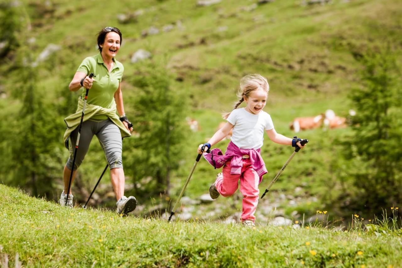 Hotel Fronza - Your Hike & Mountain Home Lutago Εξωτερικό φωτογραφία