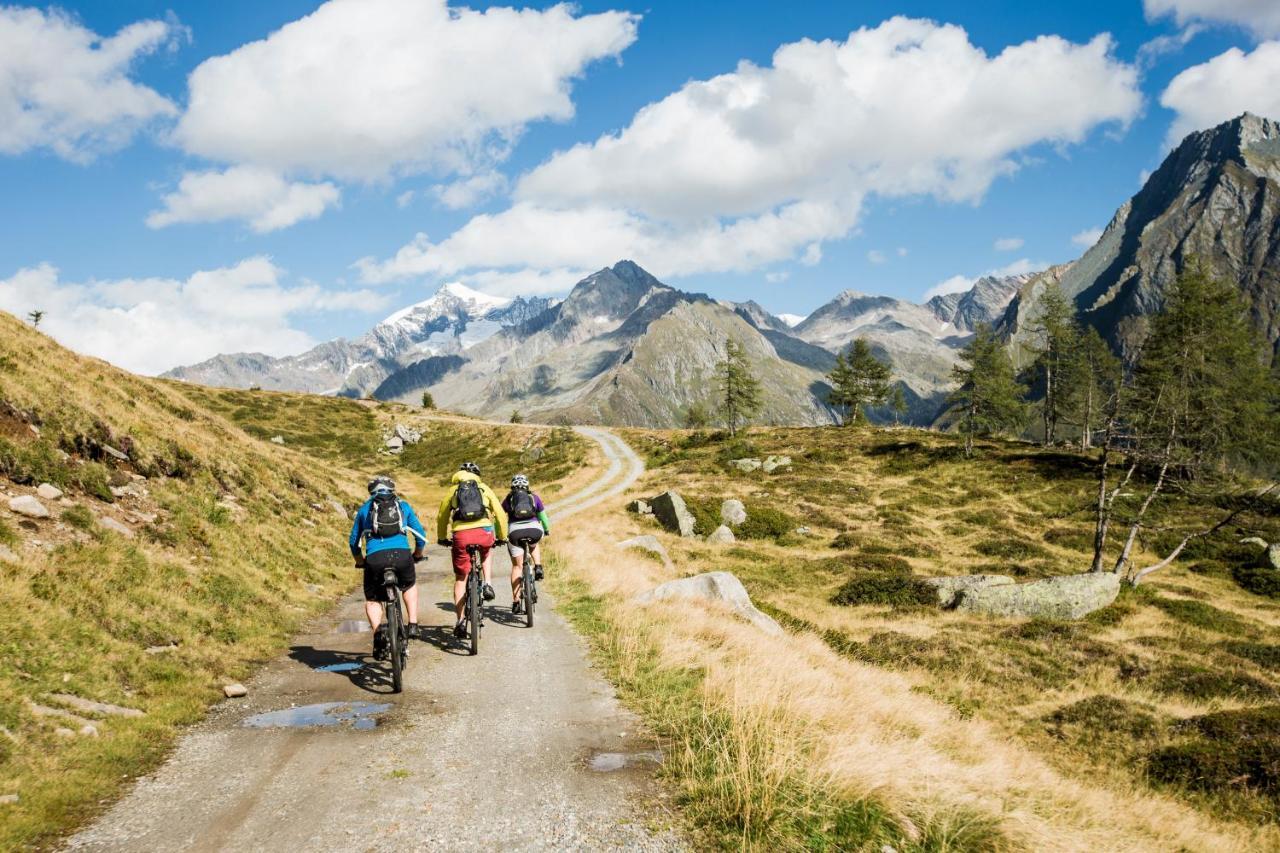 Hotel Fronza - Your Hike & Mountain Home Lutago Εξωτερικό φωτογραφία