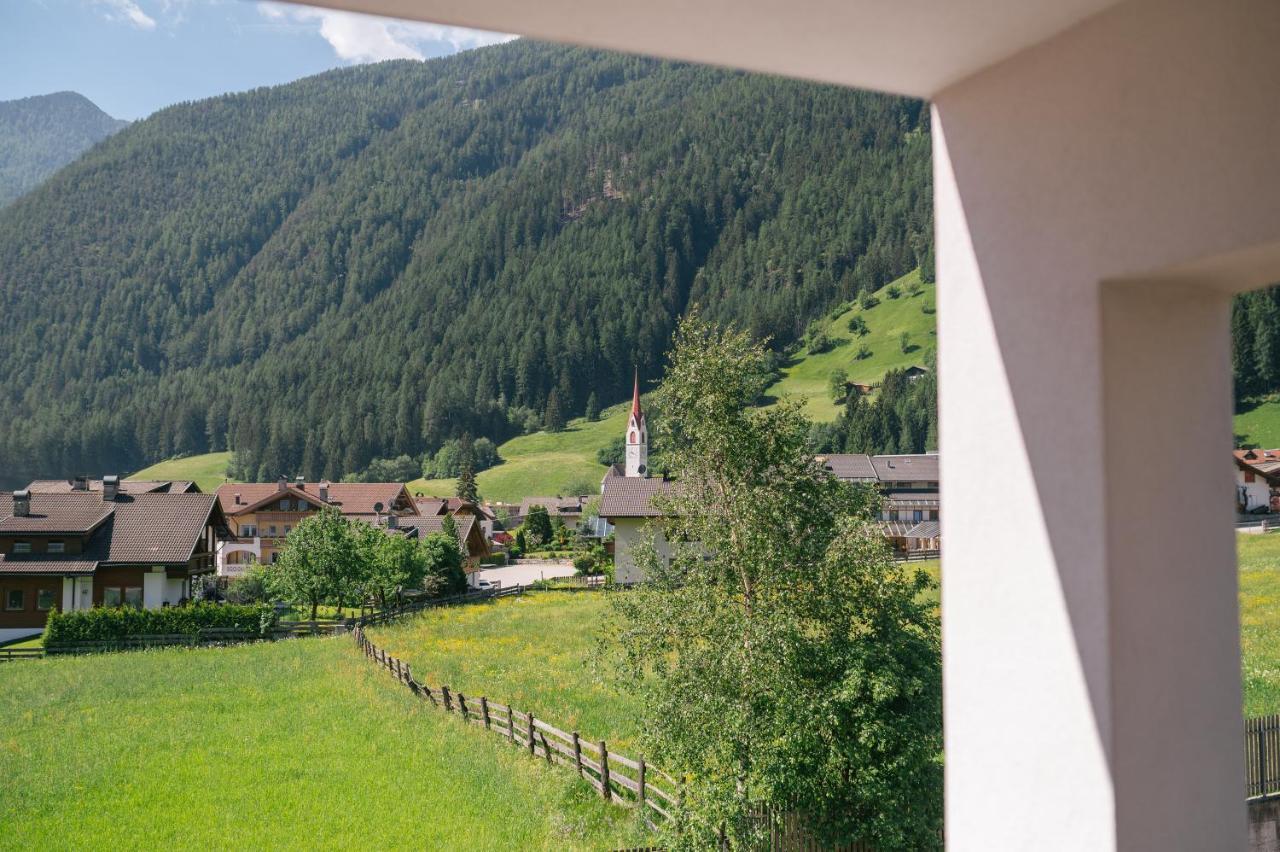 Hotel Fronza - Your Hike & Mountain Home Lutago Εξωτερικό φωτογραφία
