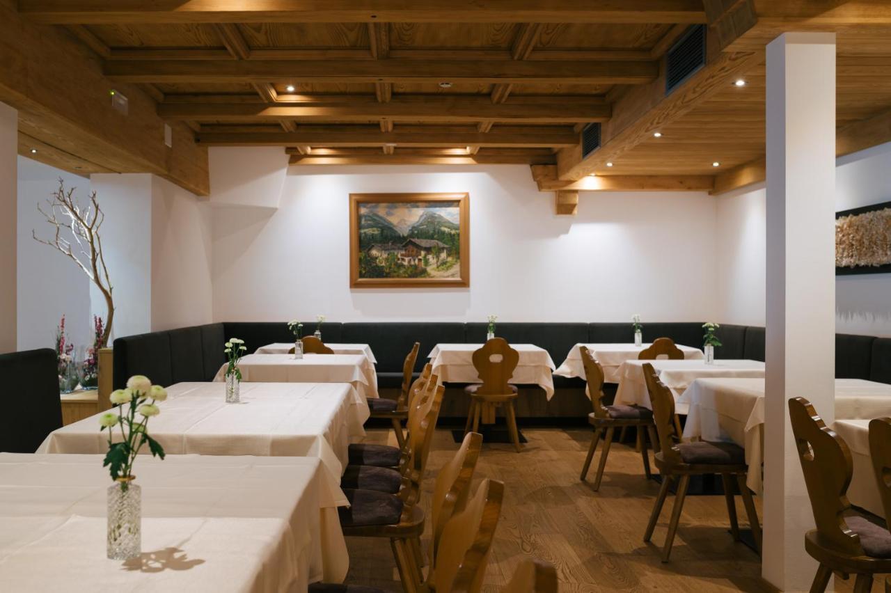 Hotel Fronza - Your Hike & Mountain Home Lutago Εξωτερικό φωτογραφία