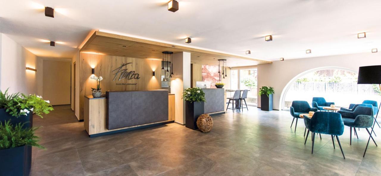 Hotel Fronza - Your Hike & Mountain Home Lutago Εξωτερικό φωτογραφία